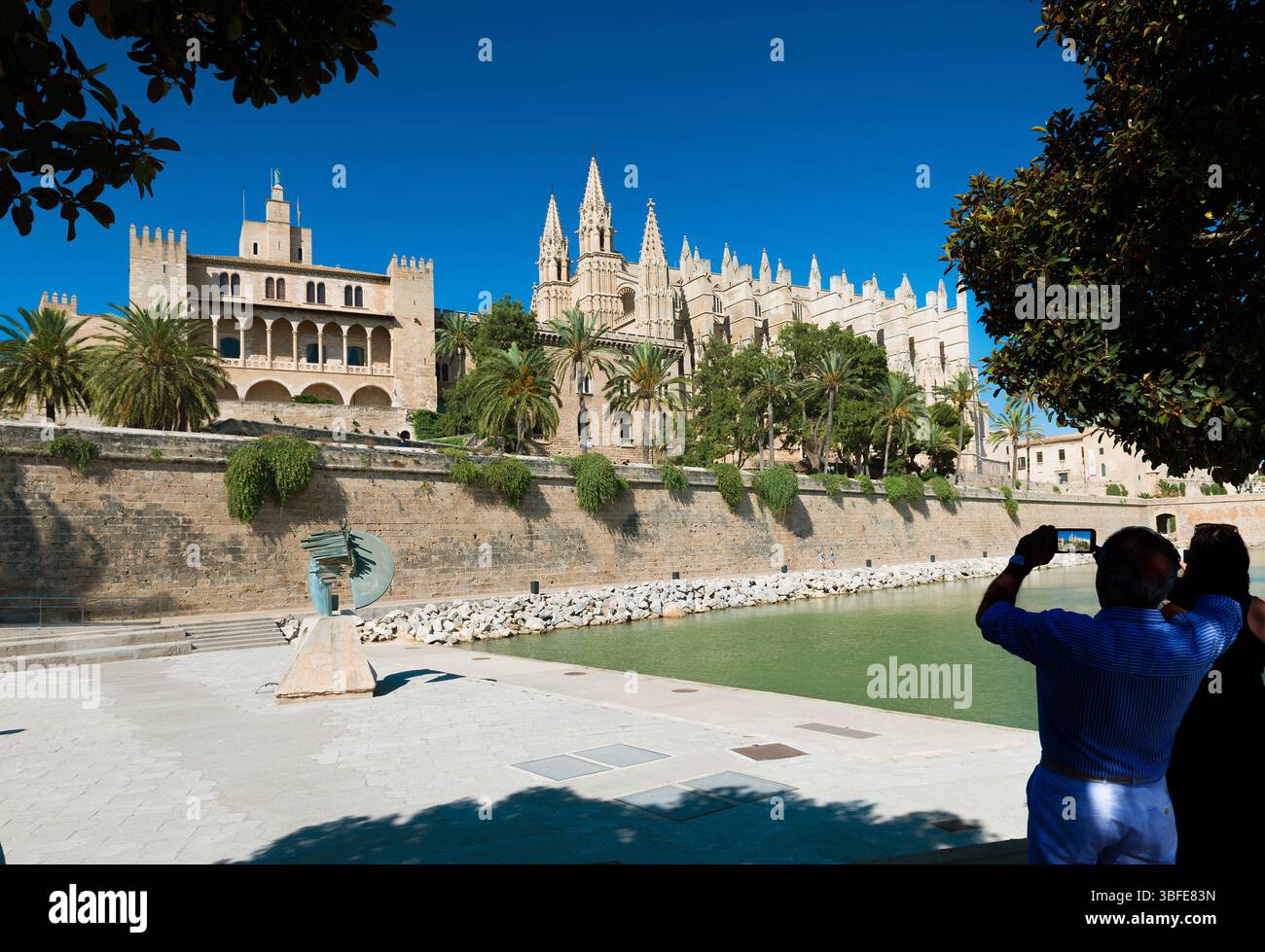 Palais de l'Almudaina avec cathédrale la Seu à Palma de Majorque - 5962 Banque D'Images