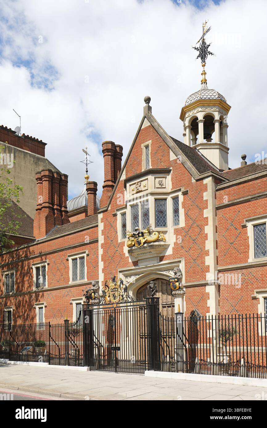 Crosby Moran Hall (anciennement Crosby Hall). Une salle médiévale déplacée de City à Chelsea Embankment en 1910. Maintenant étendu dans une maison privée. Banque D'Images