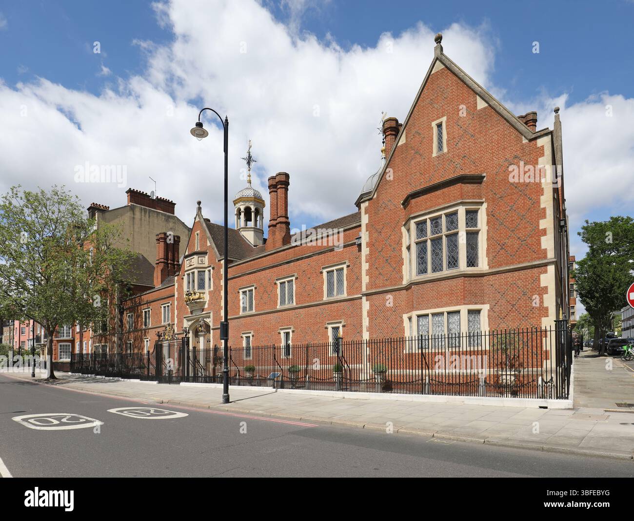Crosby Moran Hall (anciennement Crosby Hall). Une salle médiévale déplacée de City à Chelsea Embankment en 1910. Maintenant étendu dans une maison privée. Banque D'Images