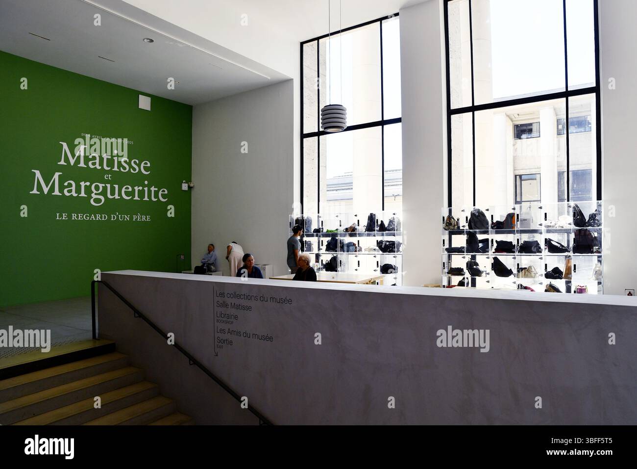 l'intérieur et l'exposition "Matisse et Marguerite : Le regard d'un père" au Musée d'Art Moderne de Paris. Banque D'Images