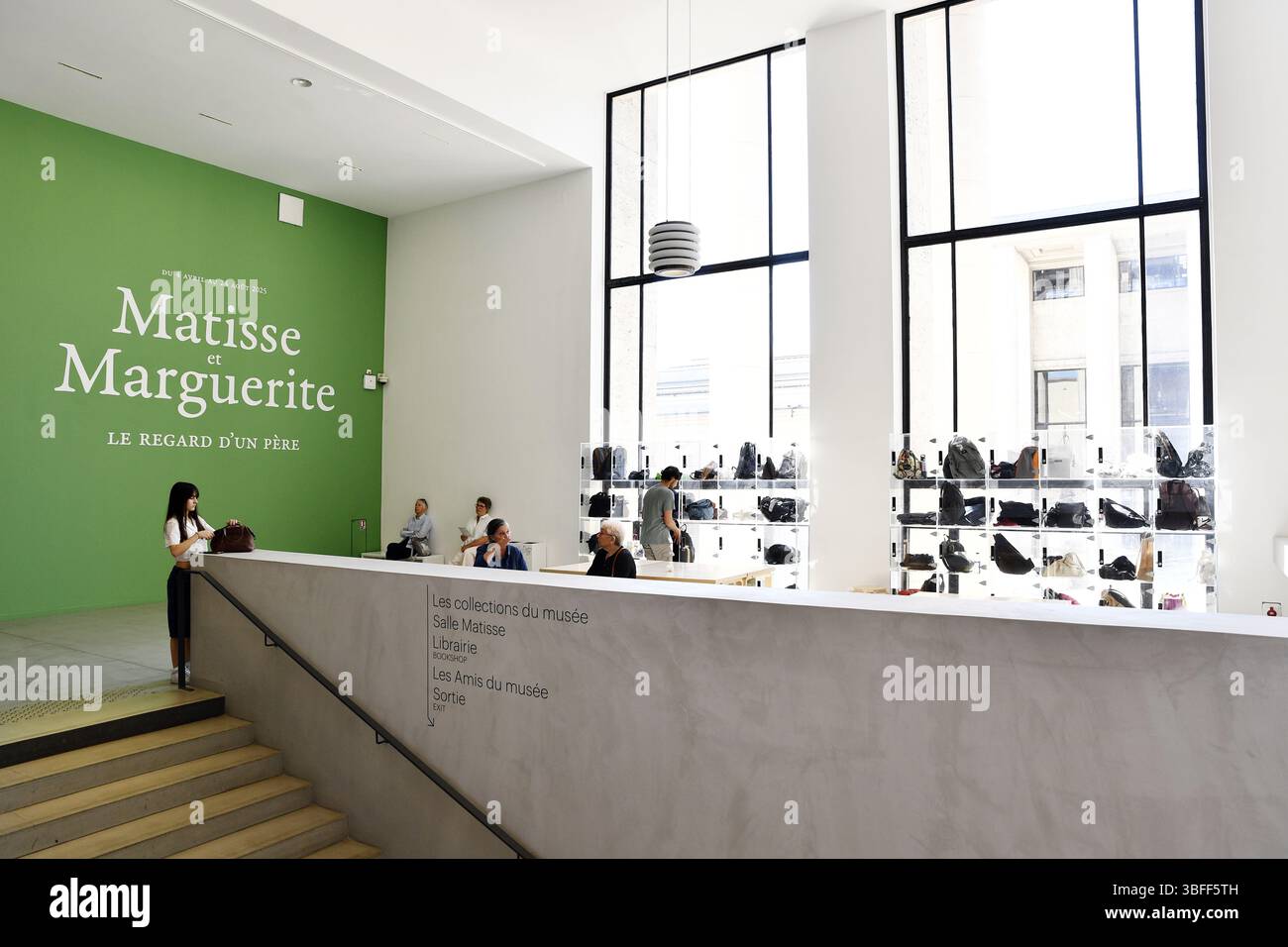 l'intérieur et l'exposition "Matisse et Marguerite : Le regard d'un père" au Musée d'Art Moderne de Paris. Banque D'Images