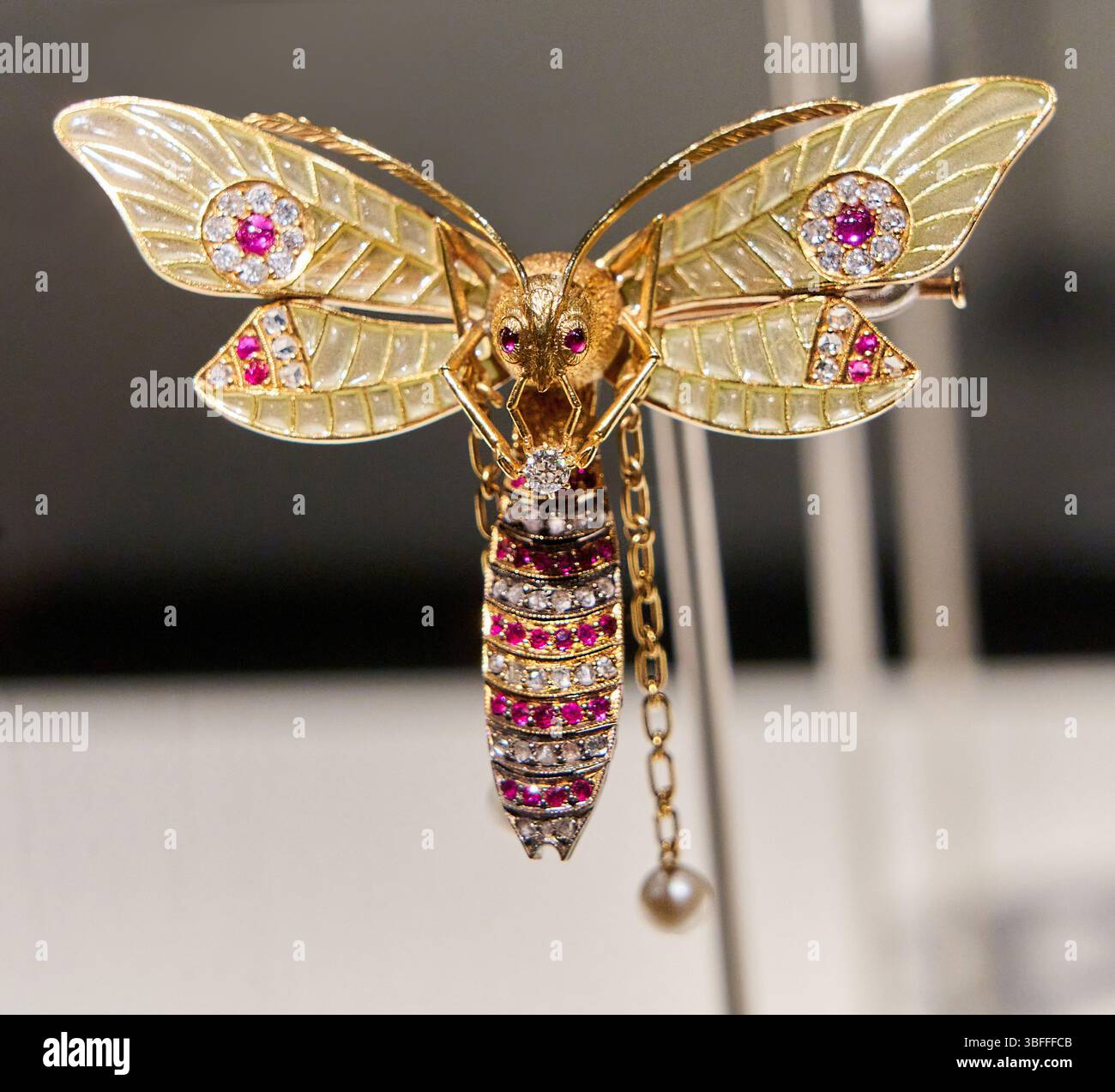 Ensemble de pendentifs, broche et bracelet, 1901-1920, Lluís Masriera (Barcelona, 1872-1958), Museu Nacional D’Art de Catalunya, Barcelone, Espagne Banque D'Images