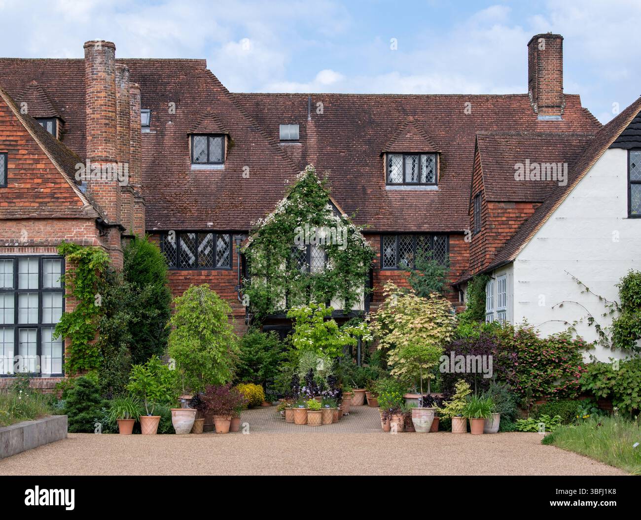 RHS Wisley vieux laboratoire au printemps. Surrey, Angleterre Banque D'Images