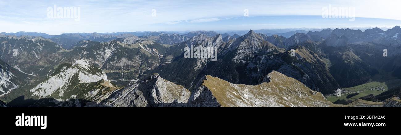 Vue aérienne, panorama alpin du groupe Gamsjoch, vallée de l'Eng, Karvendel, Tyrol, Autriche, Europe Banque D'Images