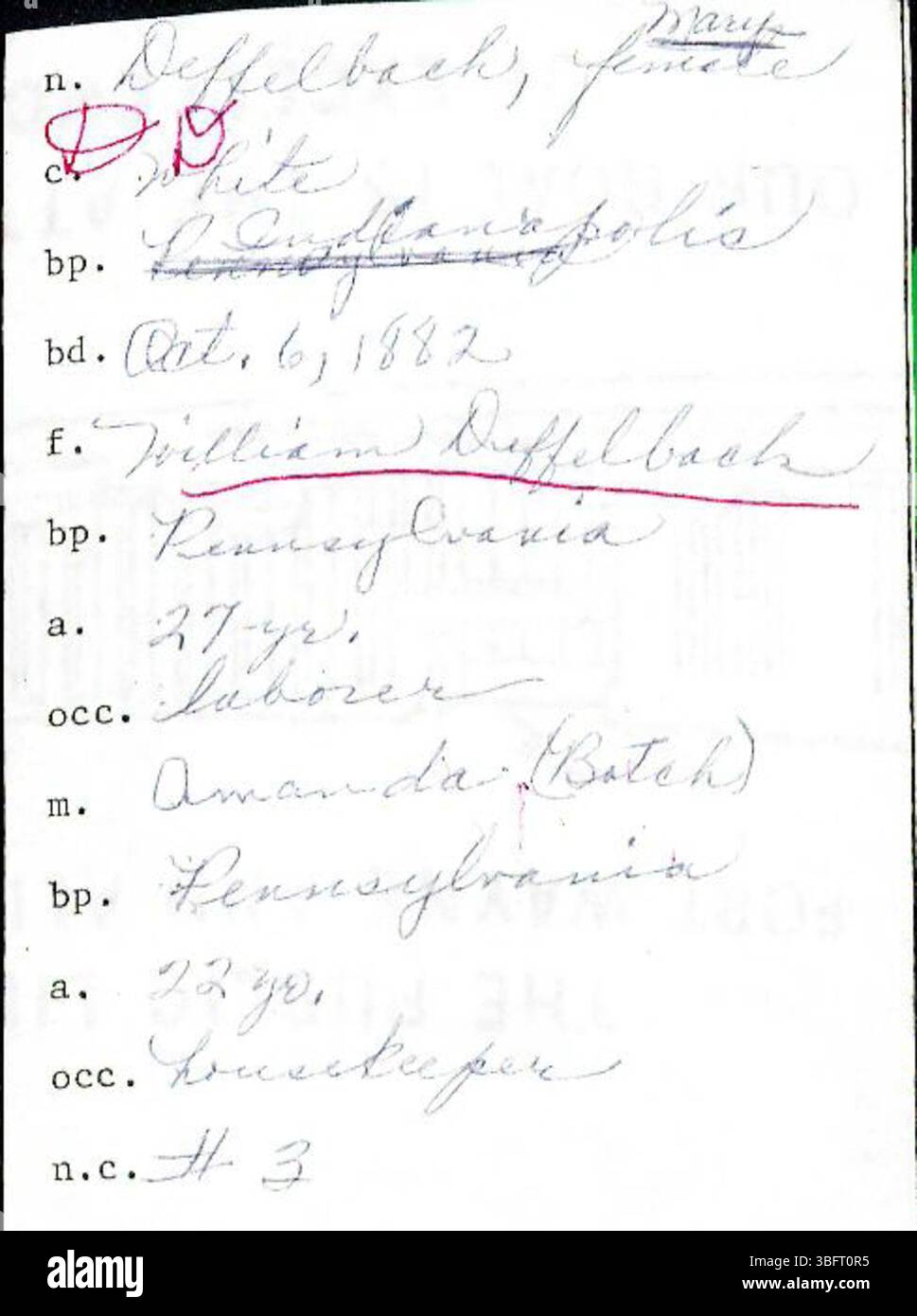 Le comté de Marion, Indiana, maintient les déclarations de naissance pour les noms de famille commençant par d de 1882 à 1907. Ces retours ont été fournis par des médecins et des sages-femmes au Département de la santé local. L'enregistrement des naissances était volontaire jusqu'en 1907. Les déclarations sont triées par ordre alphabétique par nom de famille, mais certains documents peuvent être mal classés en raison de problèmes d'écriture ou d'orthographe. Les certificats de naissance peuvent être demandés au Département de la santé. Banque D'Images