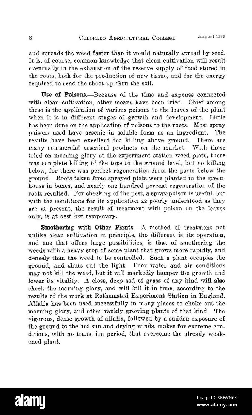 En août 1926, ce document traite de trois mauvaises herbes vivaces au Colorado qui présentent des défis majeurs pour l'agriculture. Les mauvaises herbes ont un impact négatif sur la croissance des plantes et des cultures indigènes, ce qui, à son tour, affecte la santé des sols et la biodiversité dans toute la région. Banque D'Images