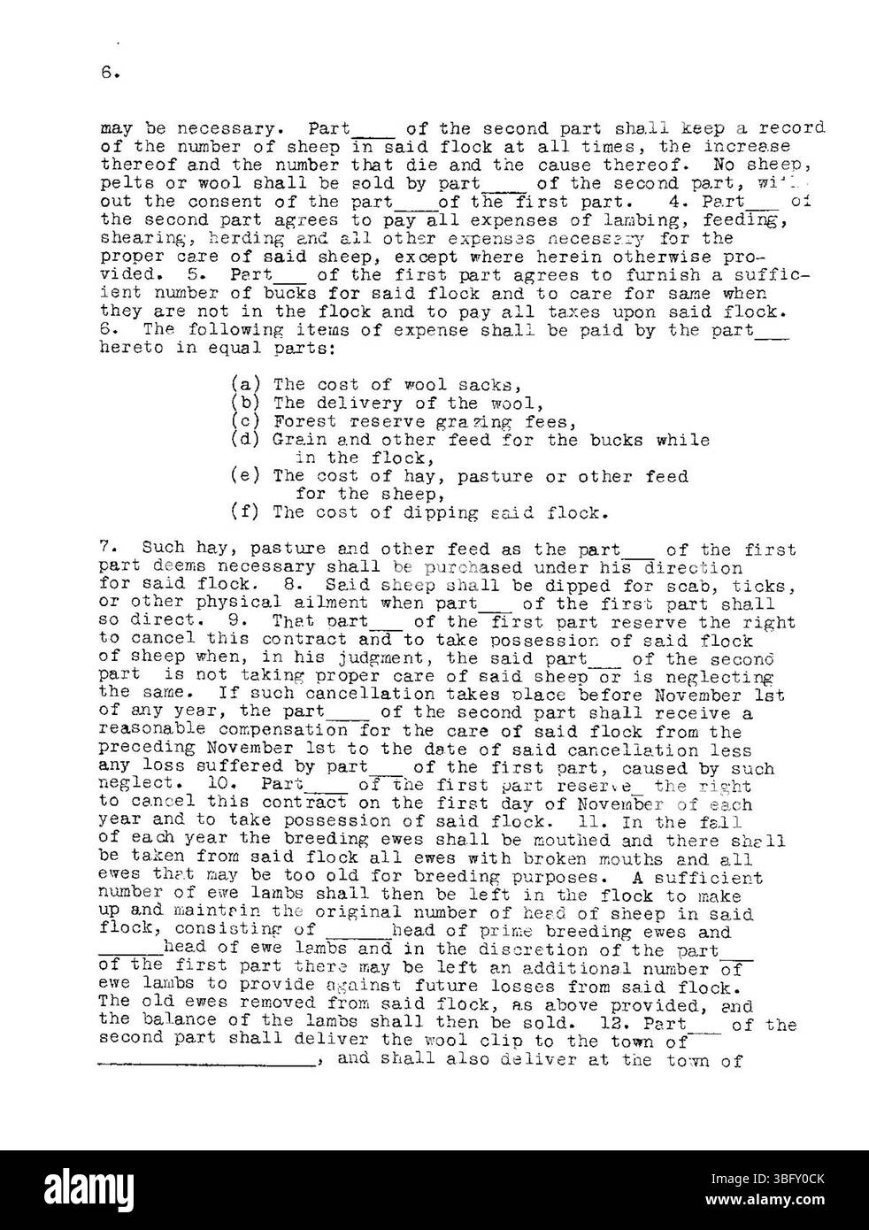 Le présent document décrit le coût de production des moutons de l'aire de répartition dans la vallée de San Luis, Colorado, d'après un rapport de 1926 du Département de l'Agriculture des États-Unis et de la Colorado Agricultural Experiment Station. Il détaille les aspects financiers de l'élevage ovin, y compris les coûts de main-d'œuvre, d'alimentation et d'équipement. Banque D'Images