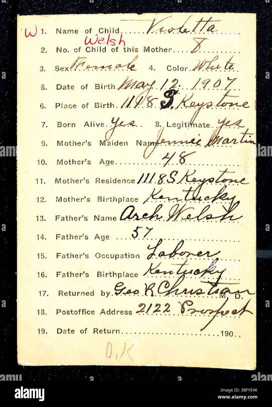 Les déclarations de naissance du comté de Marion, Indiana, pour les noms commençant par W entre 1882 et 1907 sont enregistrées ici. Classés par les médecins et les sages-femmes auprès du département de santé du comté de Marion, ces dossiers ont été utilisés pour délivrer des certificats de naissance. Bien que l'enregistrement des naissances ait été facultatif jusqu'en 1907, il est devenu obligatoire par la suite. Les déclarations sont classées par ordre alphabétique par nom de famille, mais certains documents peuvent comporter des erreurs en raison d'une mauvaise écriture manuscrite ou de documents mal produits. Banque D'Images