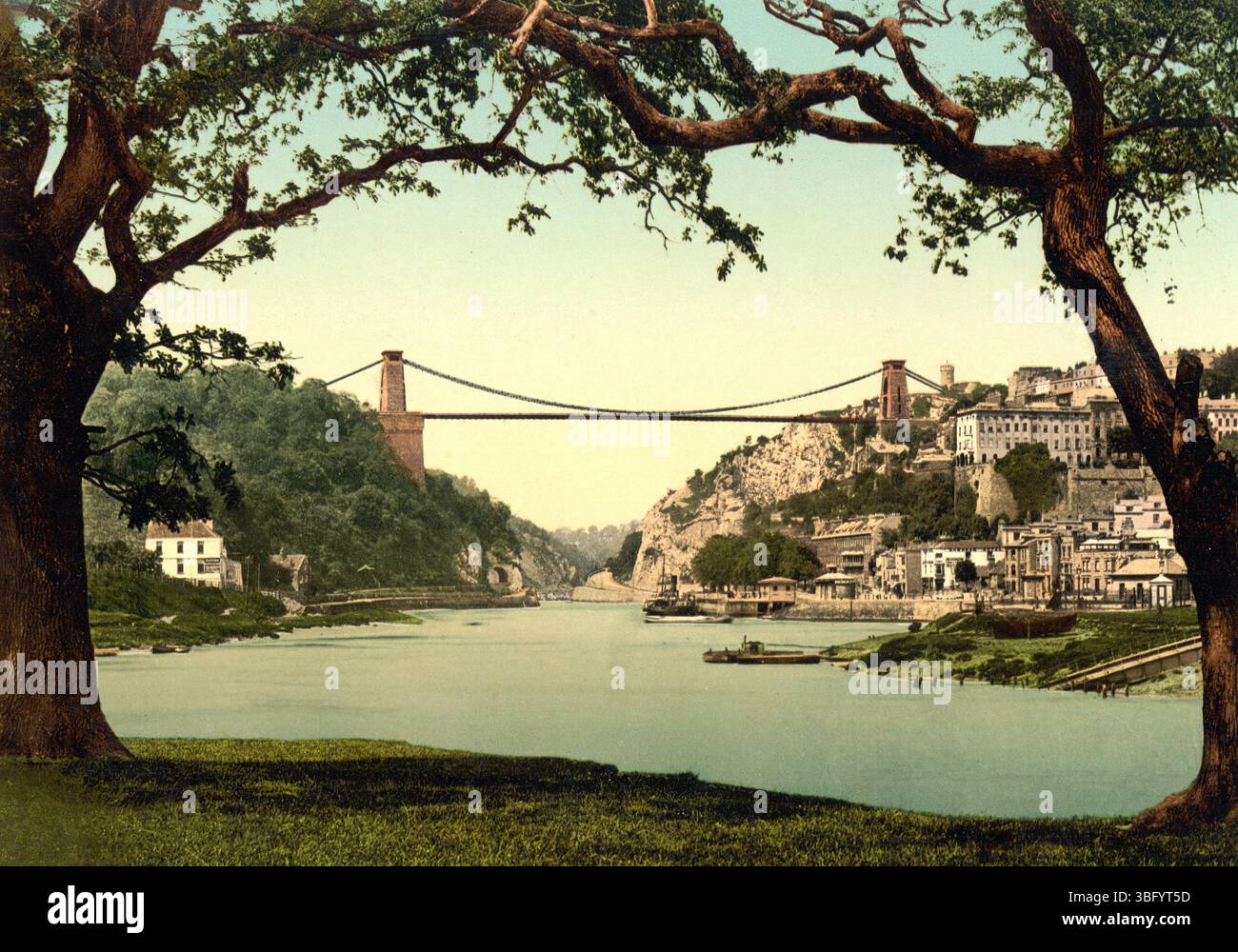 Pont suspendu de Clifton à Bristol, Angleterre, vue du 19ème siècle depuis la vallée présentant l'ingénierie historique et l'infrastructure britannique emblématique Banque D'Images