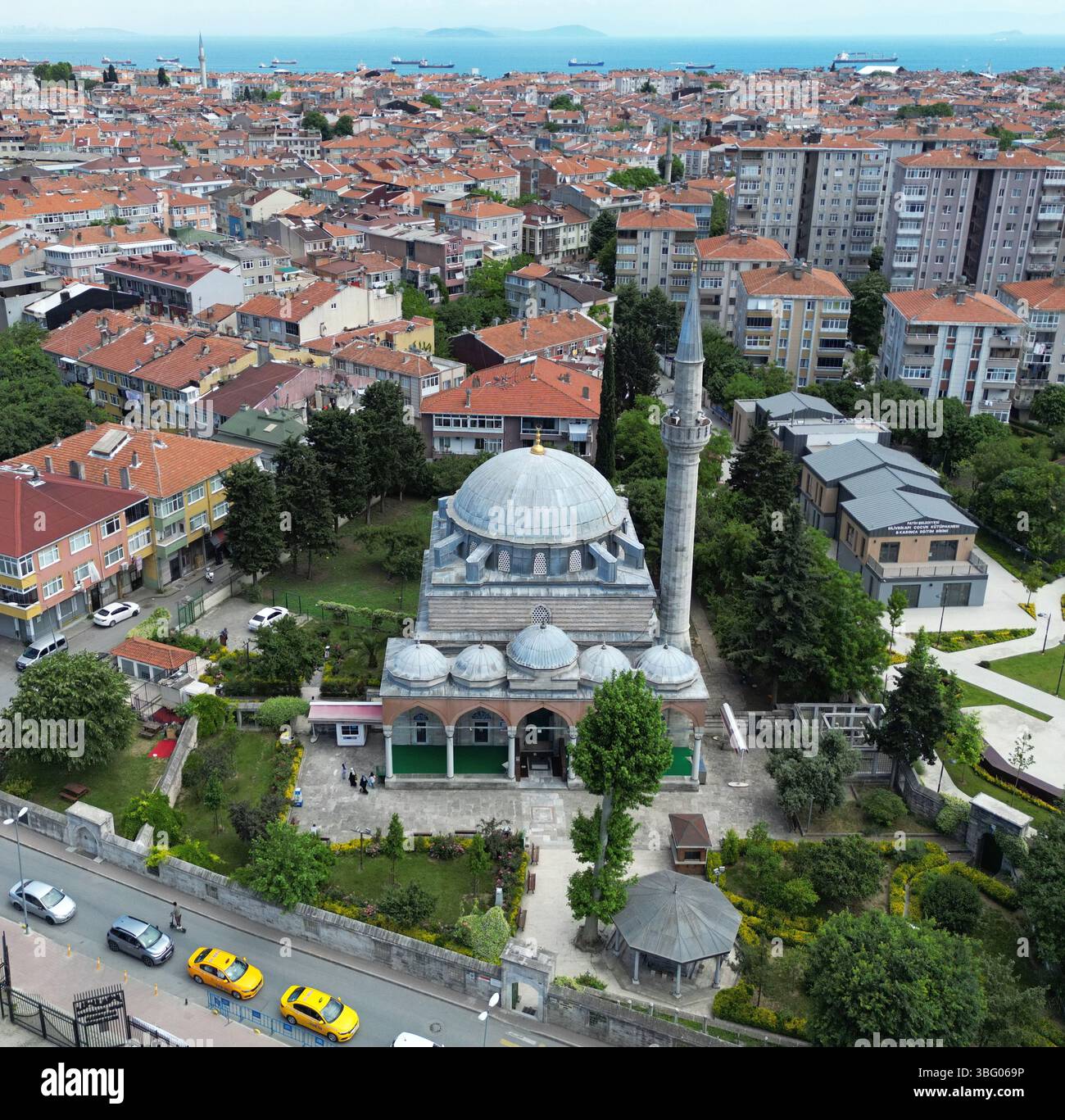 Située à Istanbul, en Turquie, la mosquée Hadim Ibrahim Pacha a été construite par Mimar Sinan au XVIe siècle. Banque D'Images