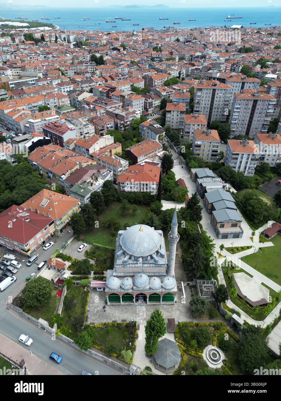 Située à Istanbul, en Turquie, la mosquée Hadim Ibrahim Pacha a été construite par Mimar Sinan au XVIe siècle. Banque D'Images