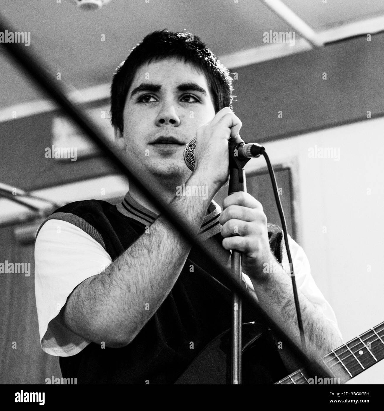 Londres 01 février 2024, Liam Duane guitariste et chanteur au Post-Punk Band Doom Club Banque D'Images