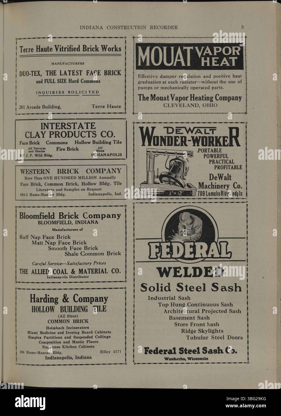 Le *Indiana construction Recorder* du 4 juin 1927 se concentre sur les activités de l’Indiana Society of Architects and construction Contractors. Il met en lumière les matériaux de construction, les fournitures, les publicités et les contrats de construction notables attribués dans l'Indiana. Banque D'Images