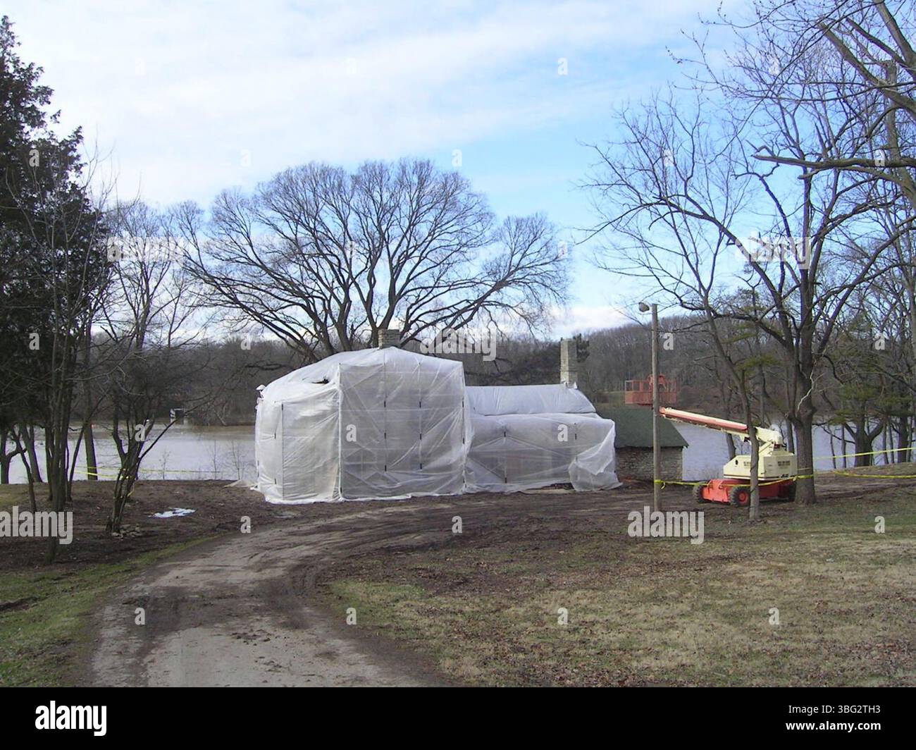 Vue sur la restauration de la maison Richards, construite entre 1820 et 1850 par Ebenezer ou Hiram Richards, montrant à la fois l'intérieur et l'extérieur lors de la restauration de 2007. La maison a été construite en utilisant du calcaire de la rivière Scioto et a servi de résidence à la damoiselle à partir de 1904. Banque D'Images