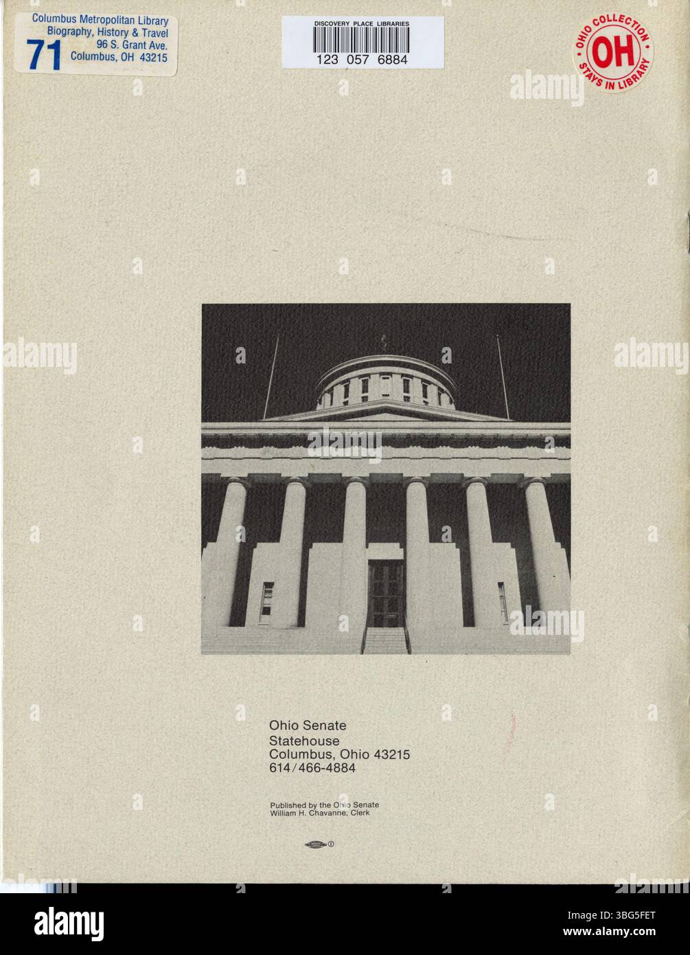 La brochure fournit des informations sur le Sénat de l'Ohio pendant la 112e Assemblée générale (1977-1978), y compris une liste des sénateurs et de leurs districts. Il vise à éduquer les citoyens sur le processus législatif et la participation au gouvernement de l'État. Banque D'Images
