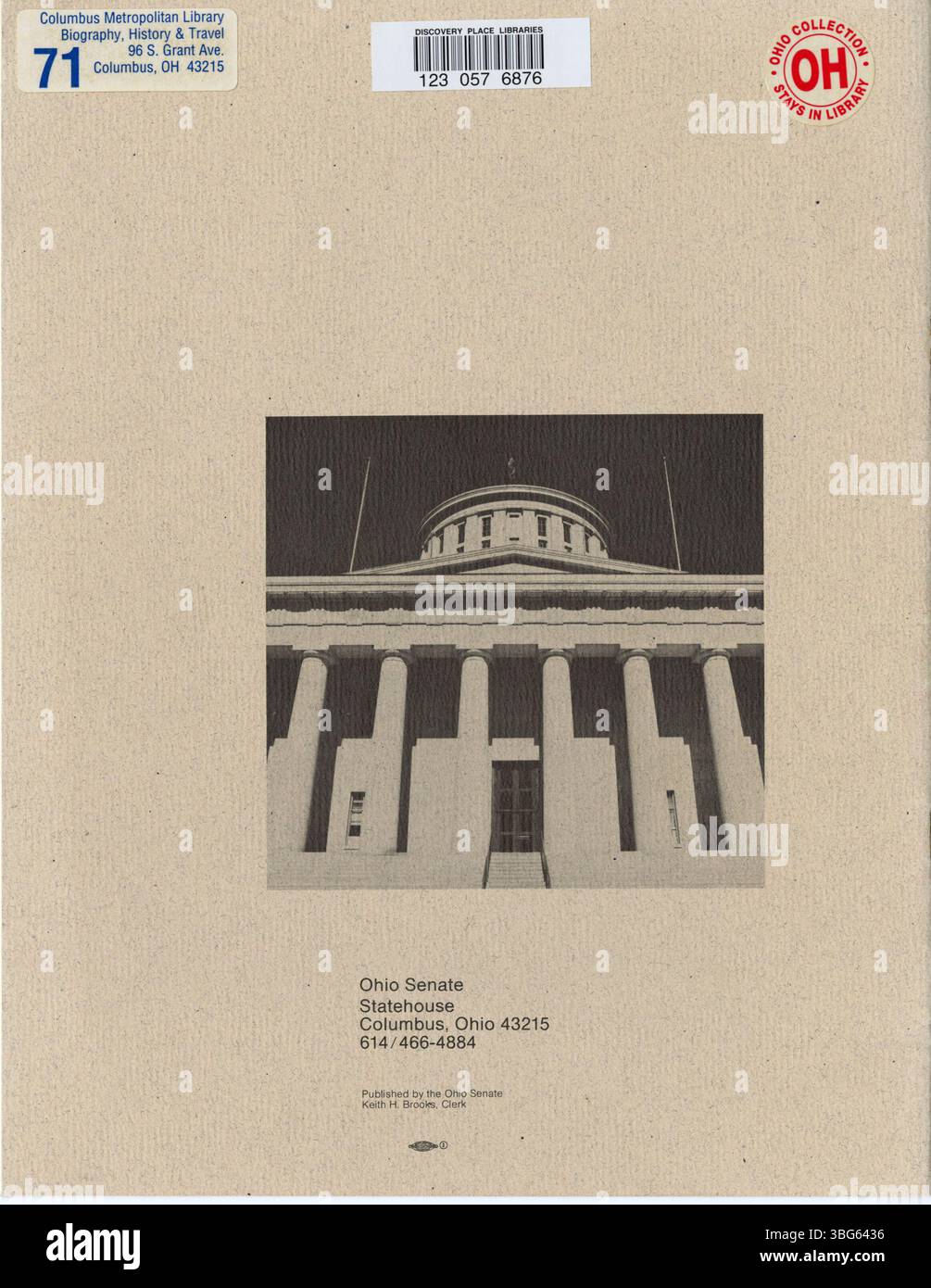 Un pamphlet de la 113e Assemblée générale du Sénat de l'Ohio (1979-1980) qui énumère les sénateurs de l'Ohio et leurs districts. La brochure a été conçue pour informer le public sur la structure législative de l’Ohio et encourager la participation aux activités législatives de l’État. Banque D'Images