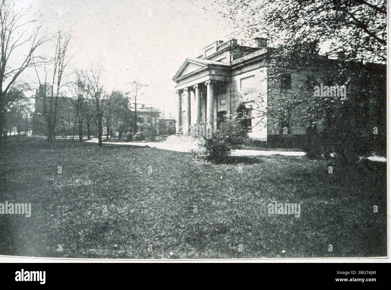 Cette photographie montre la maison Alfred Kelley, un manoir néo-grec achevé en 1838. Kelley était avocat, banquier, commissaire de canal et homme politique de l'Ohio. Il a également fondé le Columbus and Xenia Railroad. Le manoir a ensuite été utilisé comme manoir du gouverneur. Banque D'Images
