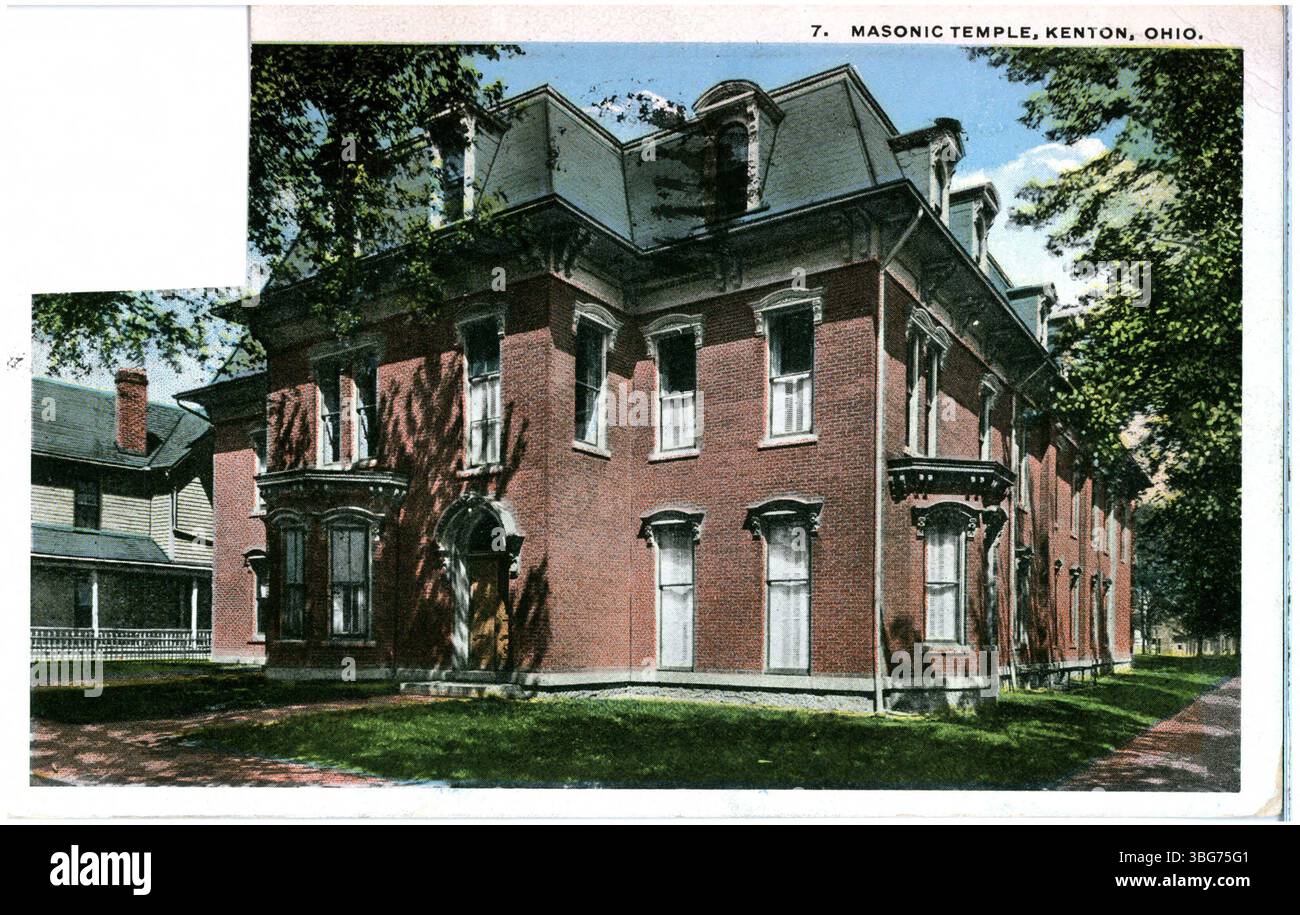 Une vue de 1924 du temple maçonnique à Kenton, Ohio, mettant en valeur l'architecture du bâtiment. Banque D'Images