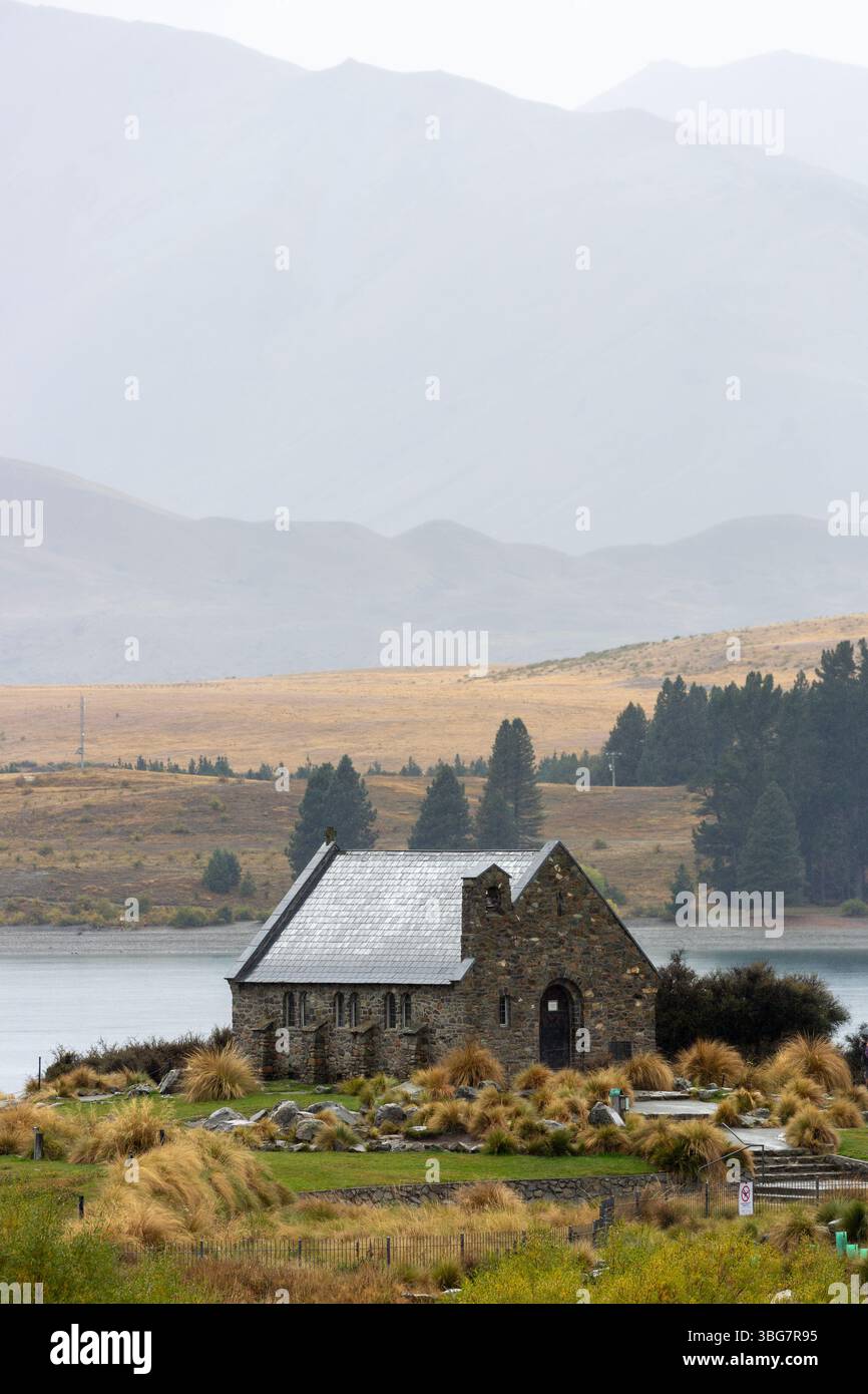 L'église du bon Pasteur sur les rives du lac Tekapo sur l'île du Sud de la Nouvelle-Zélande Banque D'Images