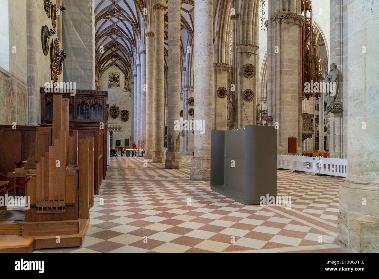 Paysage à l'intérieur de la Ulm Minster à Ulm, une ville dans un état nommé Bade-Wuerttemberg dans le sud-ouest de l'Allemagne Banque D'Images