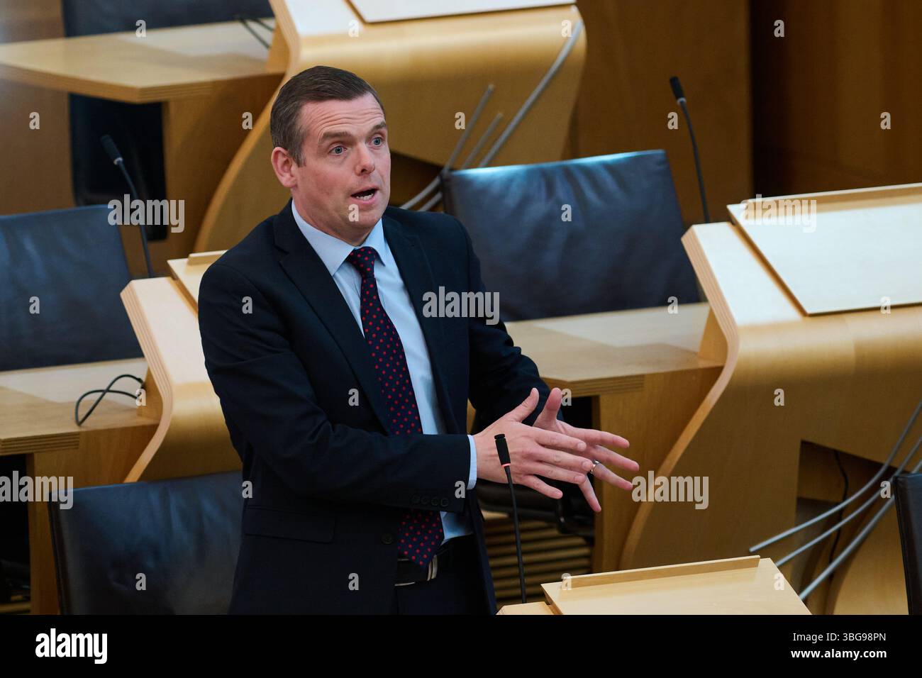 Édimbourg Écosse, Royaume-Uni 04 juin 2025. Douglas Ross député au Parlement écossais soulève un rappel au Règlement. crédit sst/alamy live news Banque D'Images