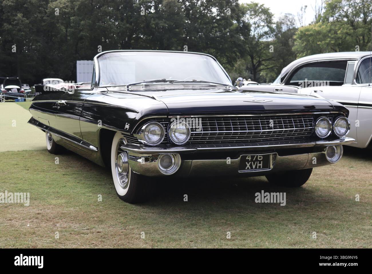 Une Cadillac Eldorado Biarritz de 1961, l'une des seulement 1450 construites. Exporté de New York en Suède (2017) puis importé de Suède au Royaume-Uni (2019). Banque D'Images