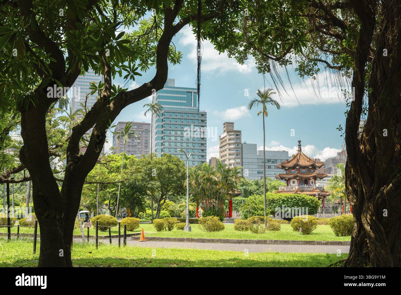 228 Peace Memorial Park et vue sur la ville à Taipei, Taiwan, Asie Banque D'Images