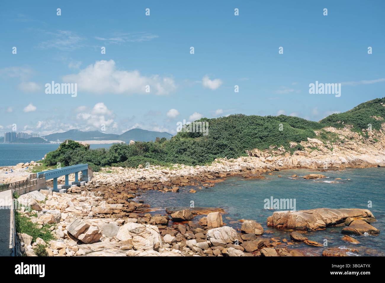 Pont Shek O Beach Lovers et sentier Tai Tau Chau à Hong Kong Banque D'Images
