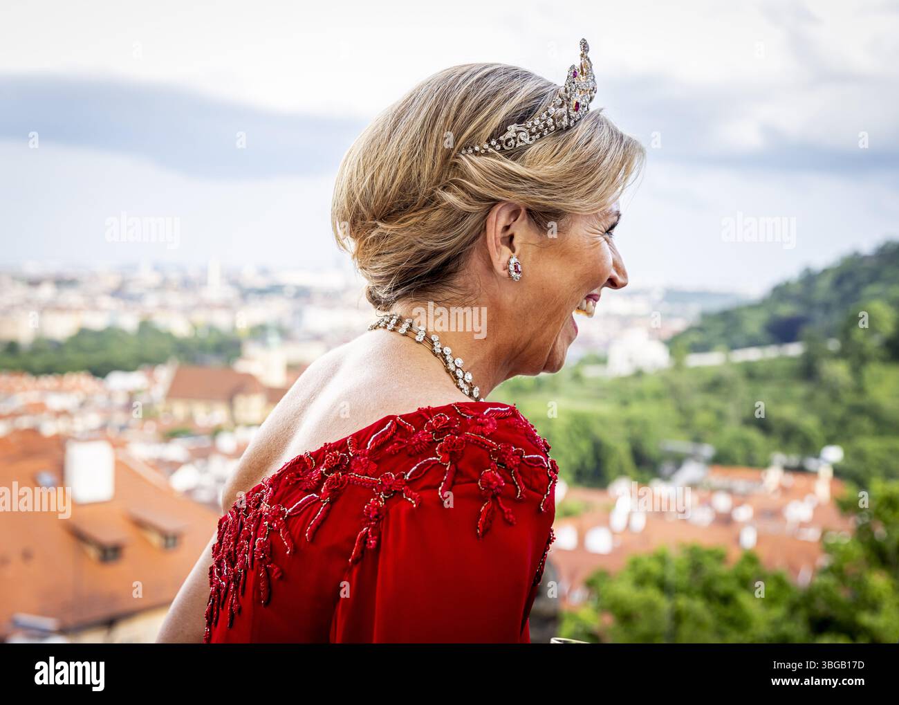 Prague, République tchèque. 04 juin 2025. 19 :27 :12 PRAGUE, 04-06-2025, Villa KramarovaRoi Willem Alexander et Reine Máxima effectuent une visite d'Etat en République tchèque à l'invitation du Président. PHOTO : NLBeeld/POOL/Patrick van KatwijkDans la photo : le couple royal lors d'une rencontre avec le premier ministre de la République tchèque, Petr Fiala. Crédit : NL Beeld / Patrick van EMST crédit : NL Beeld / Alamy Live News Banque D'Images