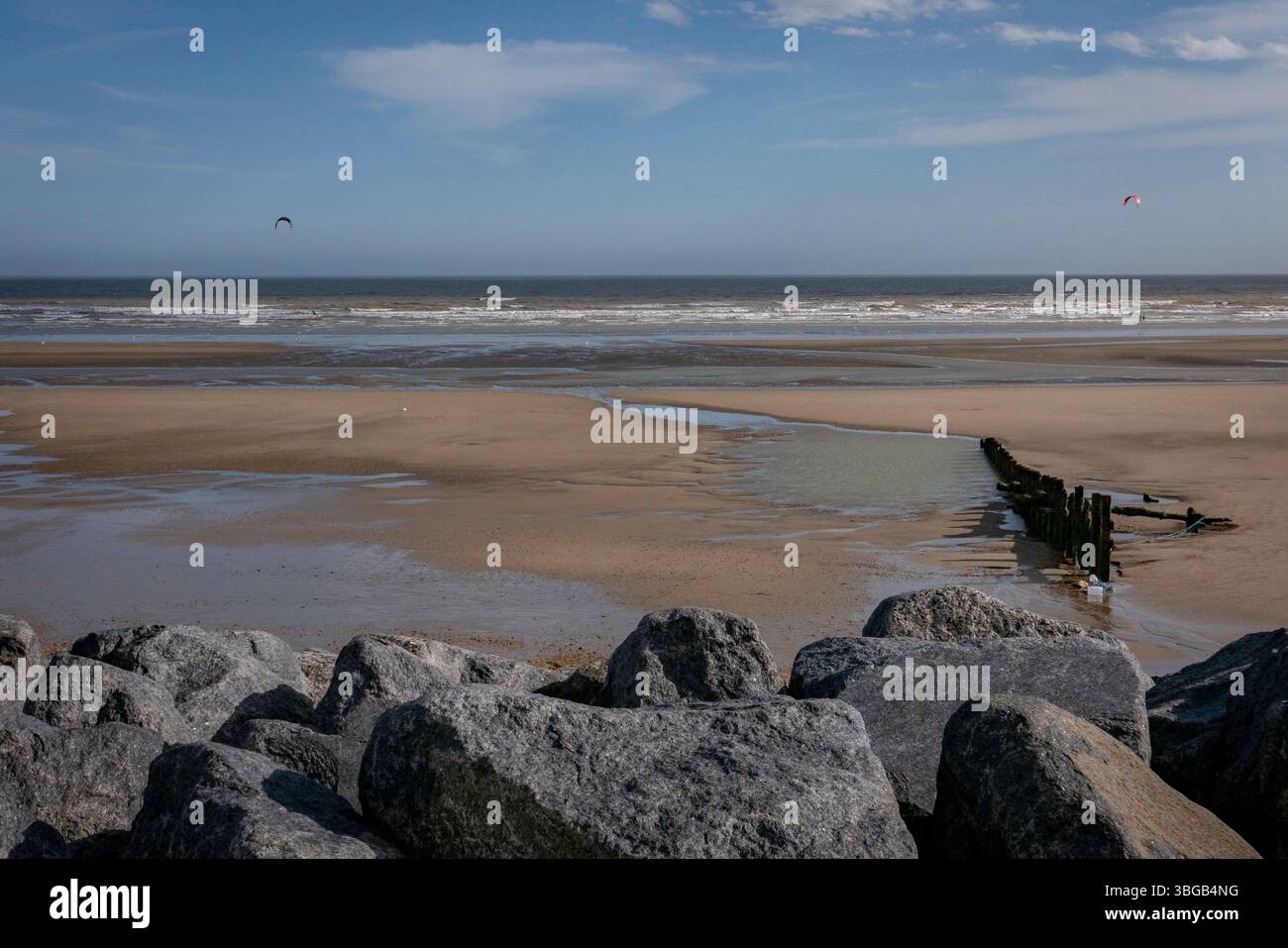 Mai 2025 Camber Sands. Camber Sands est une plage située dans le Sussex de l'est, en Angleterre, dans le village de Camber, près de Rye dans le sud de l'Angleterre. Crédit photo : SMP News Banque D'Images