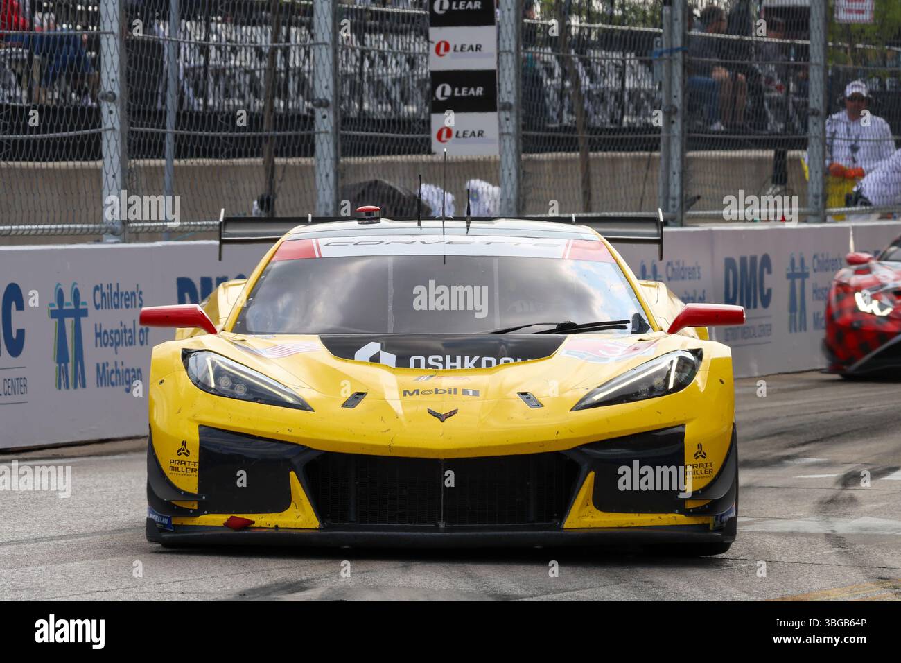 31 mai 2025 : le pilote Alexander Sims (3) de la Corvette Racing Pratt Miller Motorsports conduit pendant le Grand Prix Chevrolet Sports car Classic de Détroit. La série IMSA WeatherTech Sportscar organise le Grand Prix de Detroit Chevrolet Detroit Sports car Classic dans les rues du centre-ville de Detroit, Michigan. (Jonathan Tenca/CSM) Banque D'Images