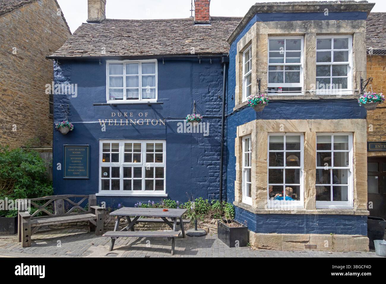 Pub Duke of Wellington, Bourton-on-the-Water, Cotswolds, Gloucestershire, Angleterre, grande-Bretagne Banque D'Images