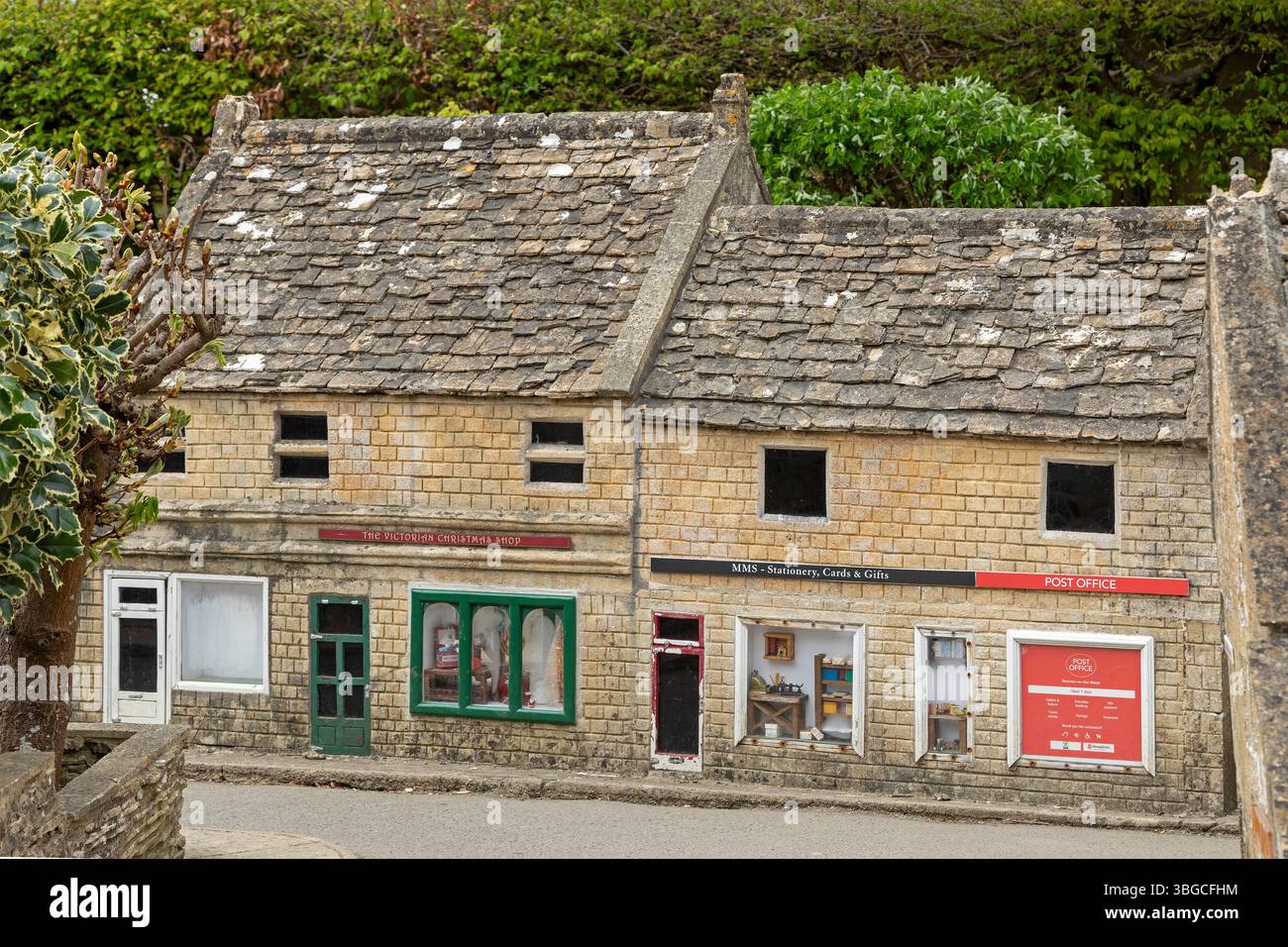 Bâtiments, maisons, Village modèle, Bourton-on-the-Water, les Cotswolds, Gloucestershire, Angleterre, Grande-Bretagne Banque D'Images