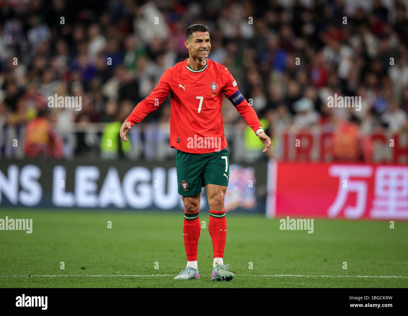 MUNICH, ALLEMAGNE - 04 JUIN : Cristiano Ronaldo du Portugal lors de la demi-finale de l'UEFA Nations League 2025 entre l'Allemagne et le Portugal au Munich Football Arena le 04 juin 2025 à Munich, Allemagne. © diebilderwelt / Alamy Stock Banque D'Images