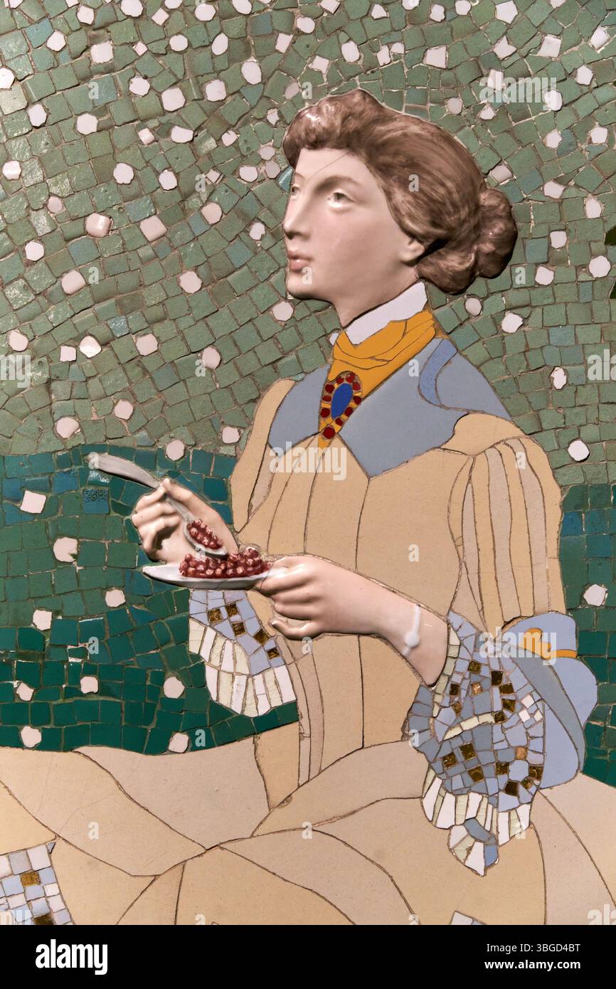 Mosaïques décoratives de Casa Lleó Morera, Barcelone, (gros plan), 1905-1906, mosaïque en céramique, Gaspar Homar (1870-1955), Josep Pey (Dibuix del plafó) (1875-1956), Antoni Serra (cap i Mans de porcellana) (1869-1932), Joan Carreras (Models en guix) (1860- ?), Museu Nacional D'Art de Catalunya, Barcelone, Espagne. Banque D'Images