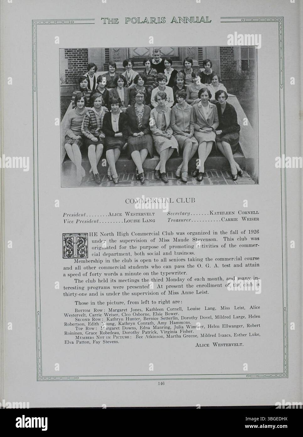L’édition 1928 de l’annuaire annuel Polaris présente la transition de North High School du bâtiment Renaissance romane conçu par Frank L. Packard à la structure 1924 sur East Arcadia Avenue. L'école a fermé en 1979 et a rouvert en 2012 sous le nom de Columbus International High School. Banque D'Images
