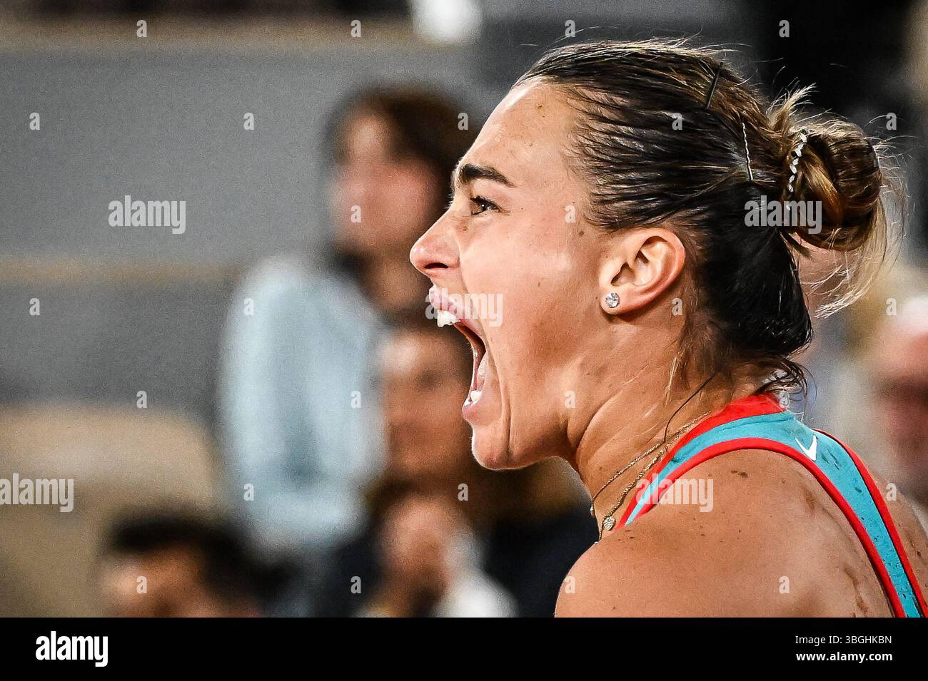 Paris, France, France. 5 juin 2025. Aryna SABALENKA de Biélorussie célèbre son point lors de la douzième journée de Roland-Garros 2025, Open de France 2025, tournoi de tennis du Grand Chelem au stade Roland-Garros le 05 juin 2025 à Paris, France. (Crédit image : © Matthieu Mirville/ZUMA Press Wire) USAGE ÉDITORIAL SEULEMENT ! Non destiné à UN USAGE commercial ! Banque D'Images
