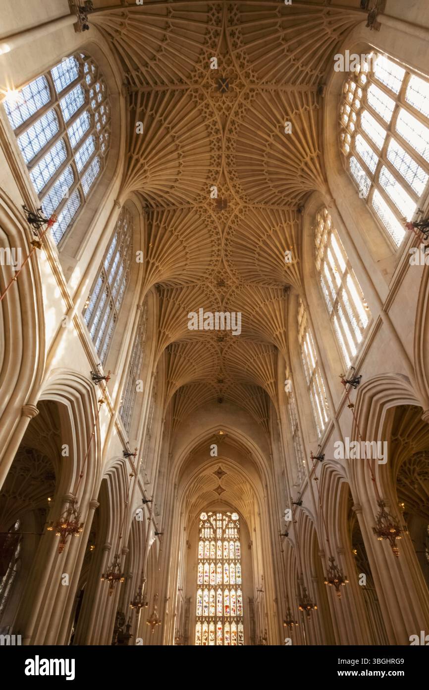 Angleterre, Somerset, Bath, Abbaye de Bath, vue intérieure du plafond voûté ventilateur Banque D'Images