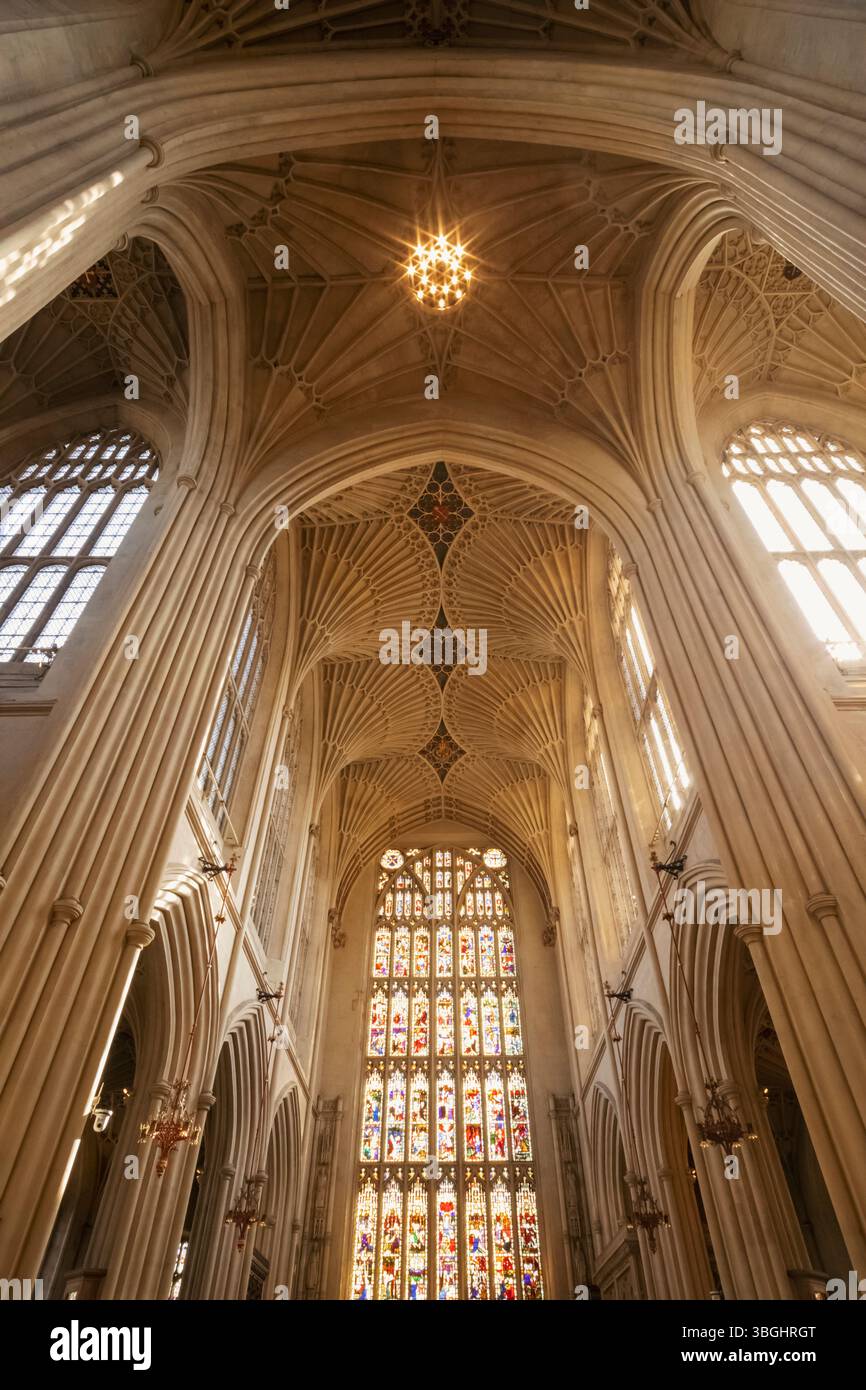 Angleterre, Somerset, Bath, Abbaye de Bath, vue intérieure du plafond voûté ventilateur Banque D'Images