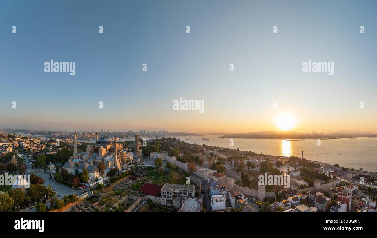 Istanbul, district de Sultanahmed, Eminönü, Bosphore, Sainte-Sophie Banque D'Images