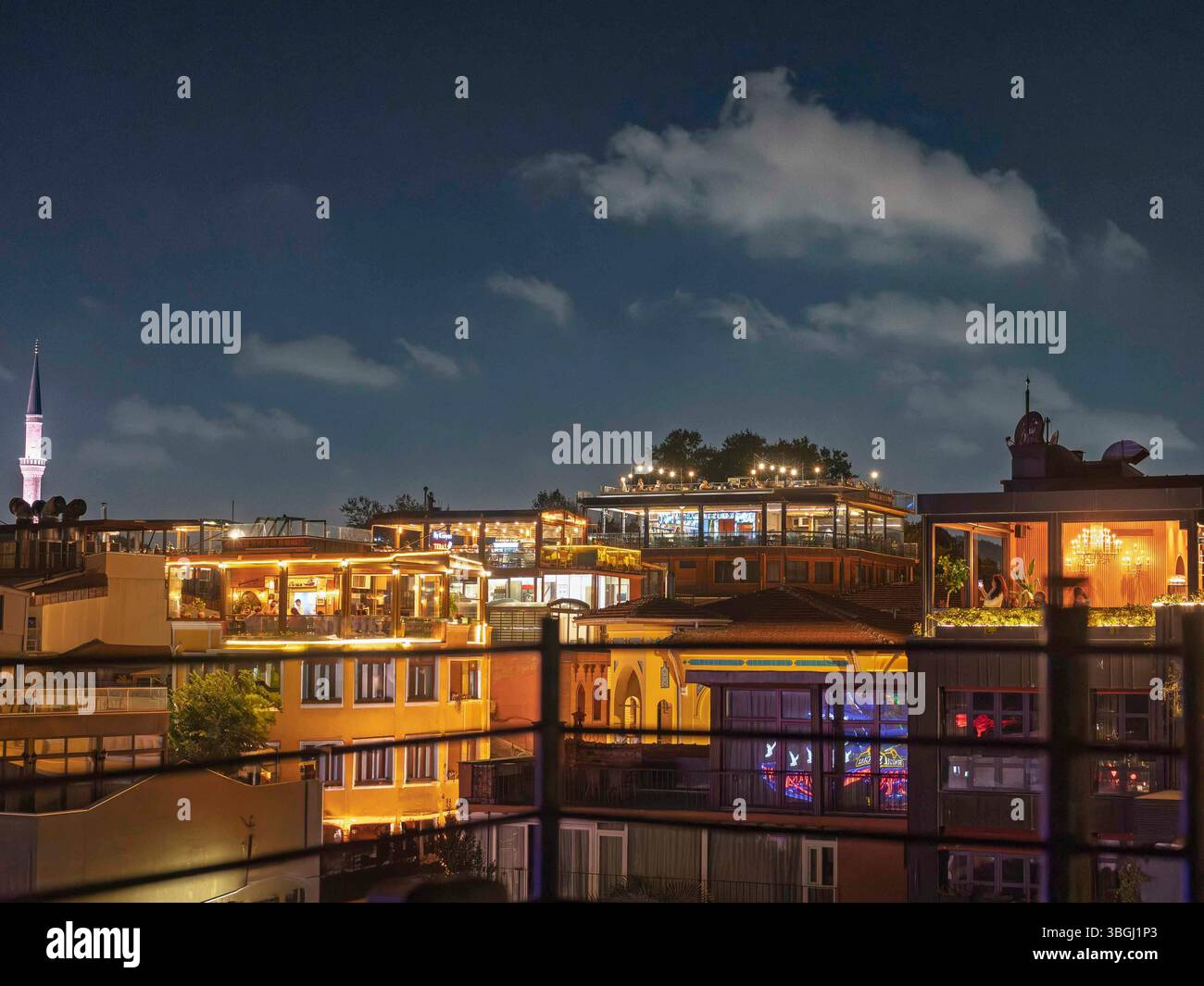 Istanbul, Sultanahmed district, Eminönü, Mosquée bleue, environs, maisons, tir de nuit, heure bleue Banque D'Images