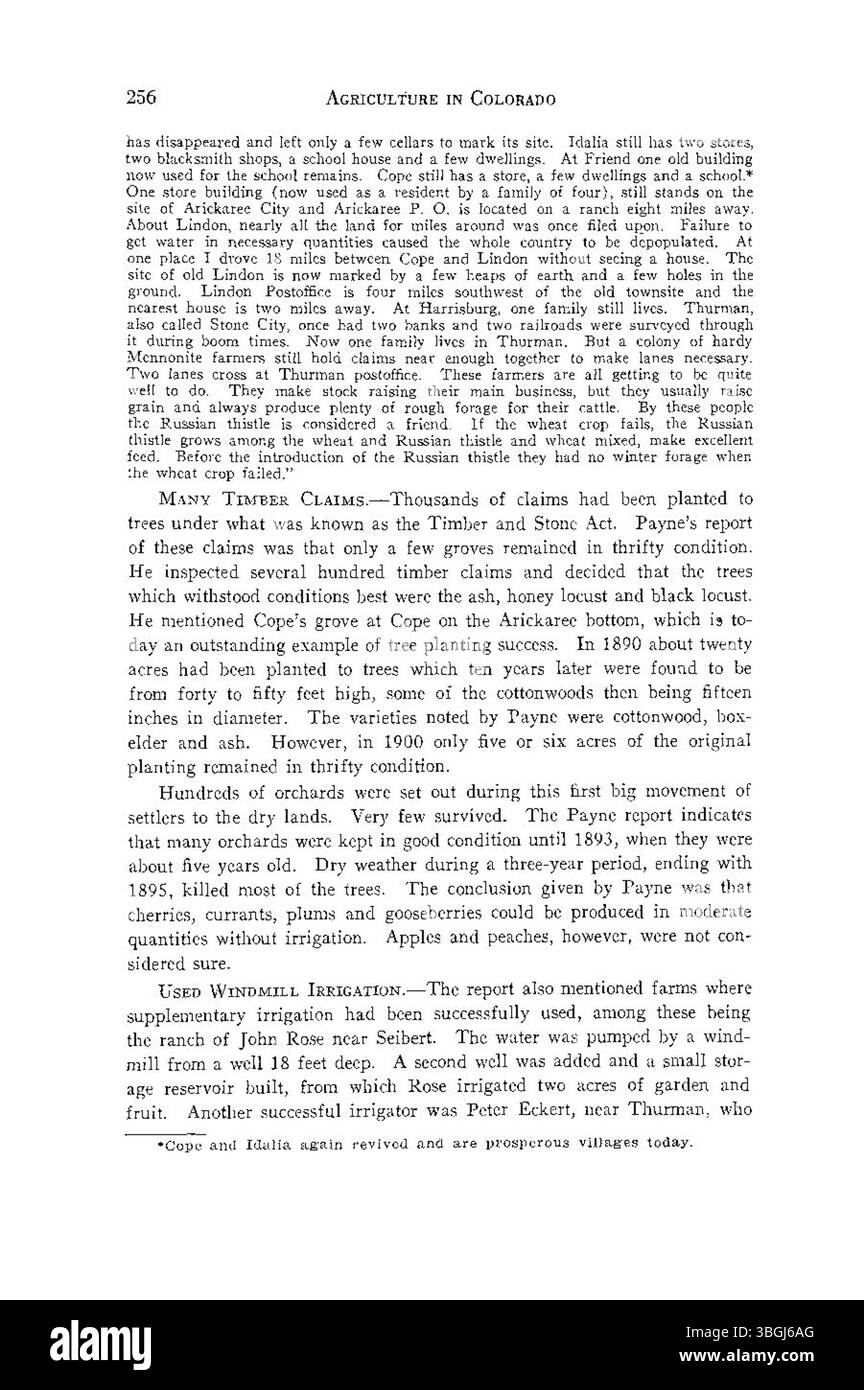 Cette publication de 1926 sur l'histoire de l'agriculture au Colorado, rédigée par D. W. Working, célèbre le cinquantième anniversaire de l'admission de l'État à l'Union. Il explore le développement des pratiques agricoles dans la région, y compris les tendances clés, les chiffres et les progrès qui ont façonné la culture agricole du Colorado. L’œuvre est estampillée du sceau en relief de Perry S. Fritz. Banque D'Images