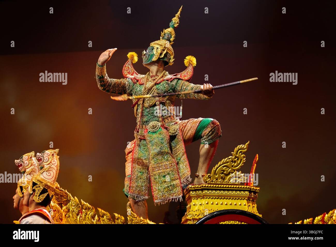 Spectacle dramatique de danse masquée thaïlandaise à Bangkok Thaïlande Banque D'Images