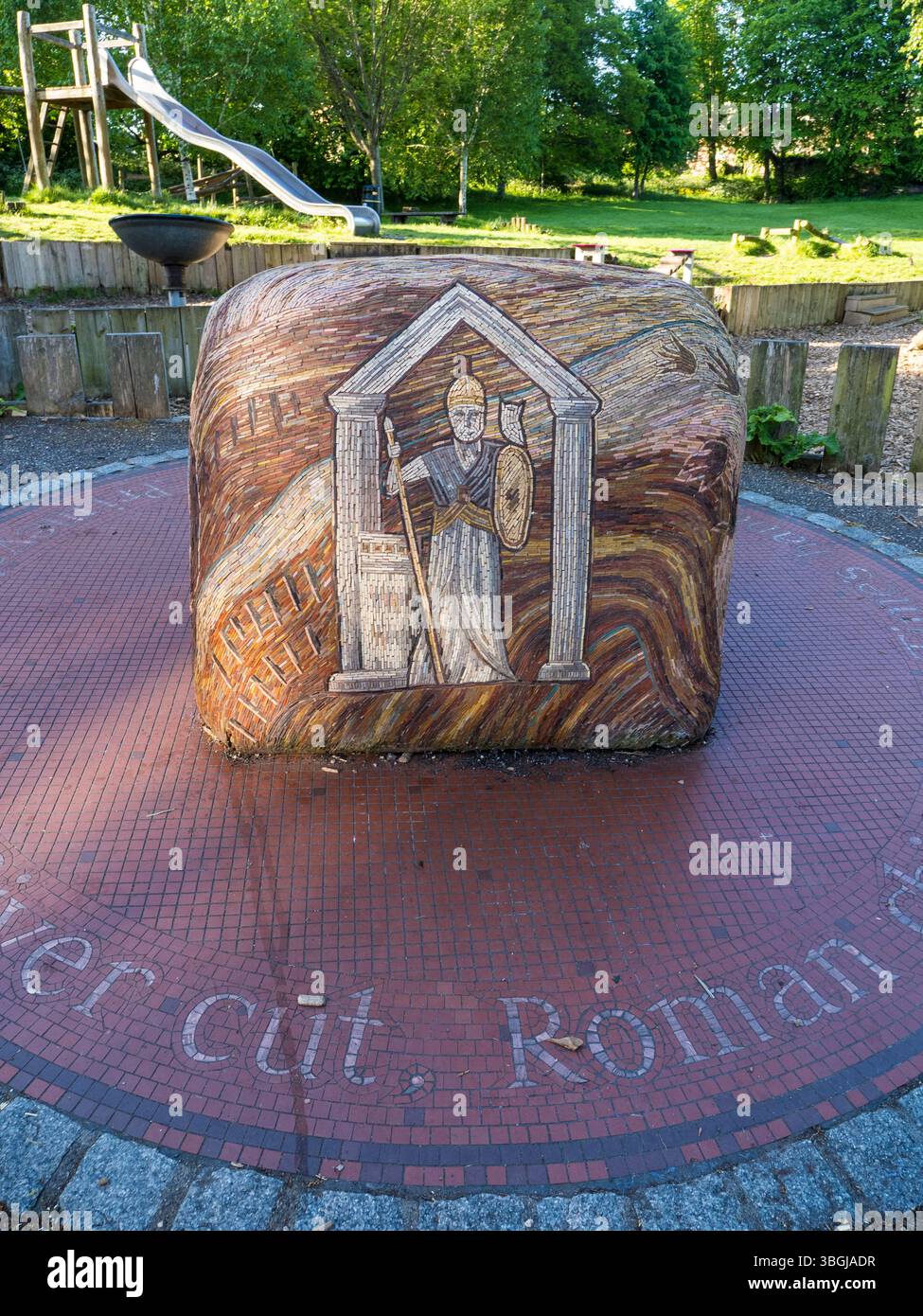 Œuvre de déesse romaine Minerva, Childs Playground, Edgar's Field, Handbridge, Chester, Cheshire, Angleterre, Royaume-Uni, GB. Banque D'Images