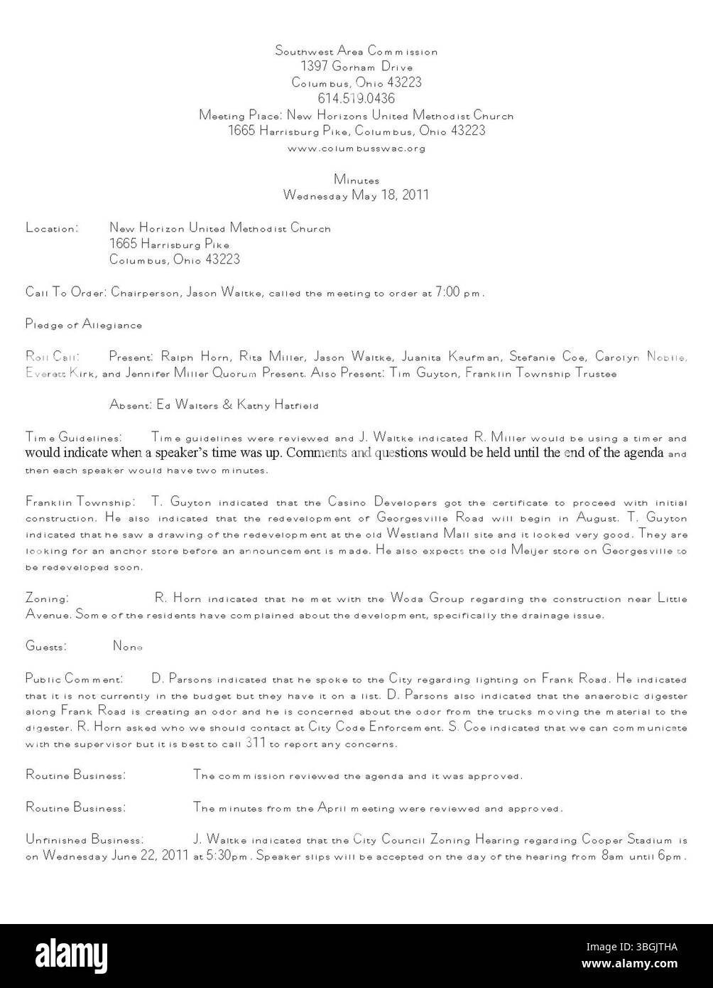 La réunion de la Commission de la région du Sud-Ouest, tenue le 18 mai 2011, a réuni des membres de la communauté, des représentants de la ville et des promoteurs pour discuter des préoccupations du quartier. La commission agit à titre de groupe consultatif auprès de la ville de Columbus, facilitant la communication et la coopération entre le gouvernement local et les résidents. Il se réunit tous les mois à la salle communautaire de Harrisburg Pike. Banque D'Images