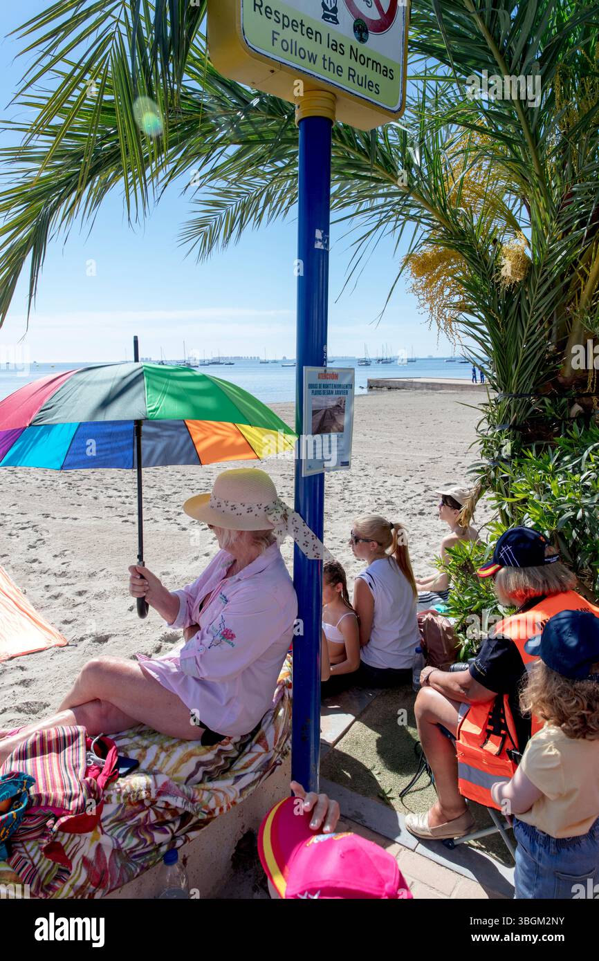 Festival Aereo San Javier, spectacle aérien, plage, spectateurs, Santiago de la Ribera, Mar Menor, région autonome de Murcie, Espagne, Banque D'Images