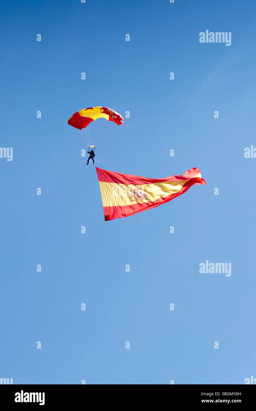 Festival Aereo San Javier, spectacle aérien, parachutistes, voltige, Santiago de la Ribera, Mar Menor, région autonome de Murcie, Espagne, Banque D'Images