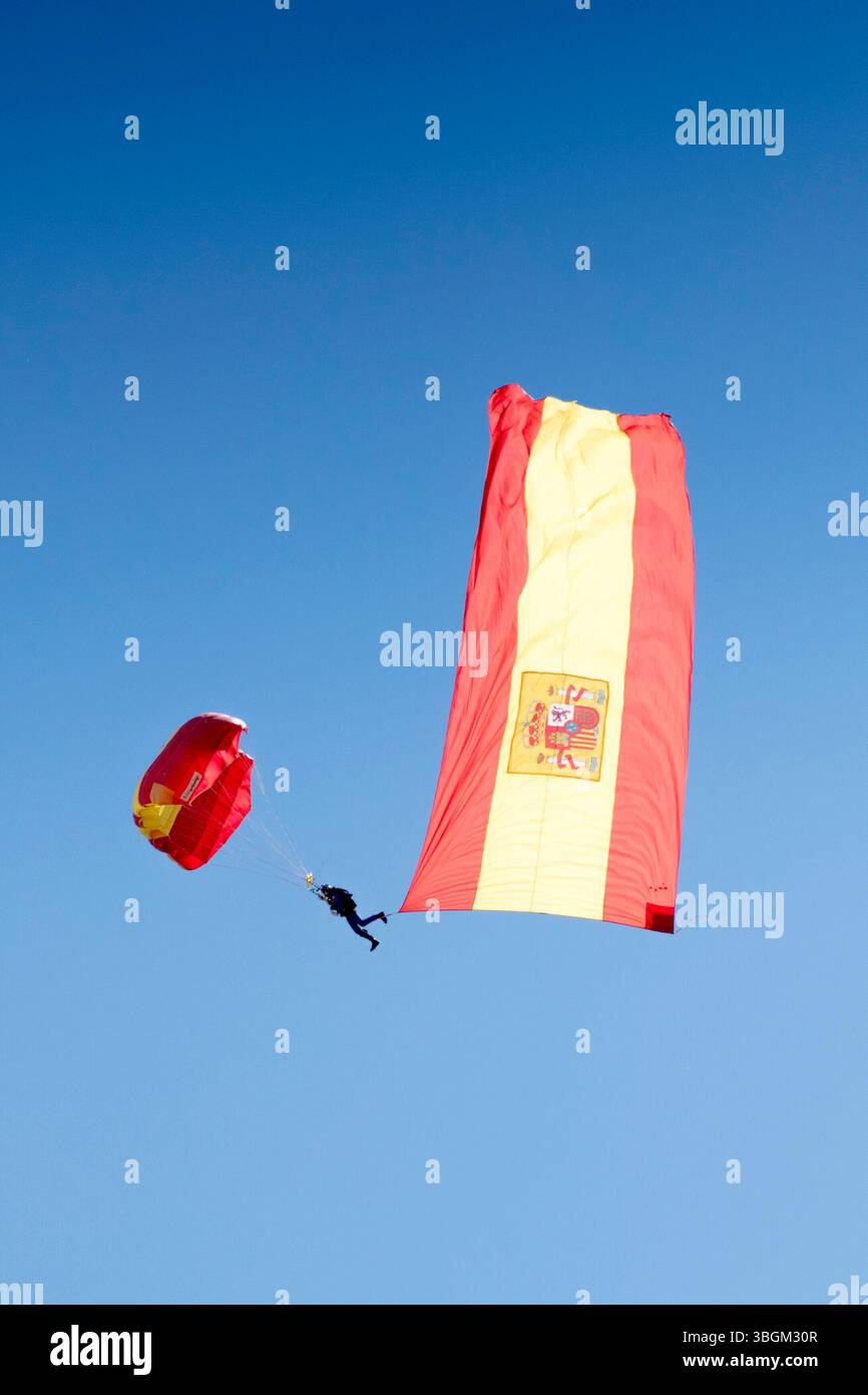 Festival Aereo San Javier, spectacle aérien, parachutistes, voltige, Santiago de la Ribera, Mar Menor, région autonome de Murcie, Espagne, Banque D'Images