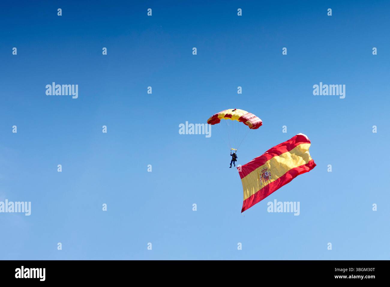 Festival Aereo San Javier, spectacle aérien, parachutistes, voltige, Santiago de la Ribera, Mar Menor, région autonome de Murcie, Espagne, Banque D'Images