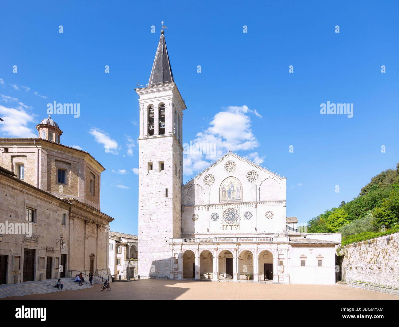 Italie, Ombrie, Spoleto, Cathédrale Santa Maria Assunta, Piazza Duomo Banque D'Images